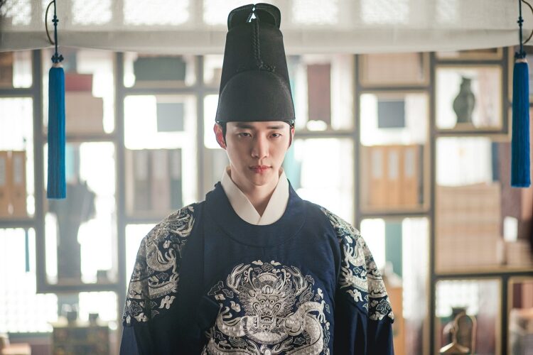 韓国でも名君として人気の高い22代王。複雑な内面をジュノが表現した。（c）2021MBC