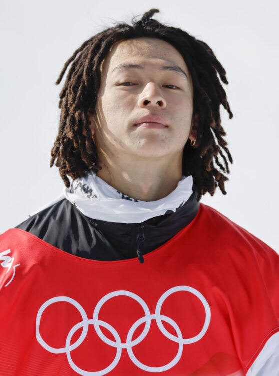 北京五輪スノーボード・男子ハーフパイプ金メダリストの平野選手も（写真／アフロ）