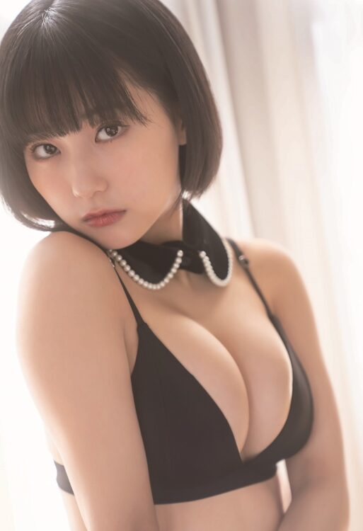 田中美久が20歳のビキニ姿を披露。“甘いだけじゃない”！