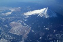 富士山が噴火した際の被害は？（時事通信フォト）