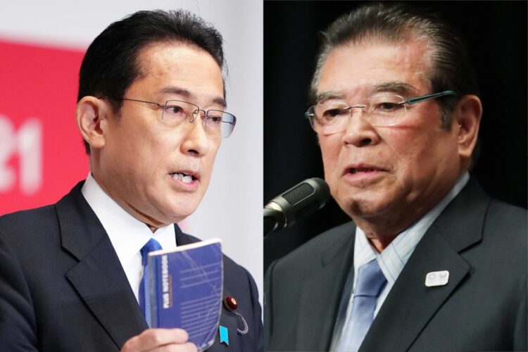 深谷隆司・元郵政相（右）が岸田首相に喝（時事通信フォト）