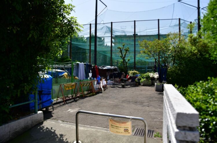 東京・山谷地区の路上生活者が多く暮らす玉姫公園