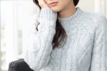 「カーテンのない部屋に大人数の女性が…」気になって仕方ない“隣人トラブル”