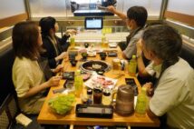 ワタミ「焼肉店」への業態転換で売上250%増の快進撃 逆張り値下げも