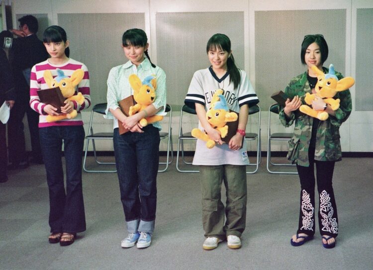 今井絵理子議員がアイドルグループ「SPEED（スピード）」メンバーだったころ。今井さんは14歳だった（時事通信フォト）