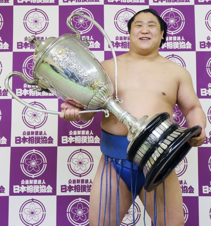 若隆景（共同通信社）