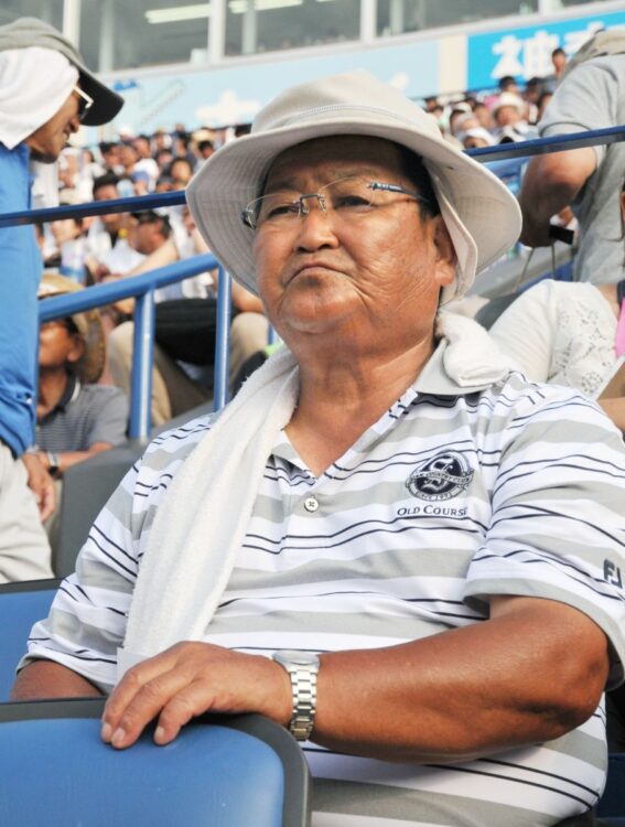 数多の高校球児を指導してきた小倉氏（共同通信）