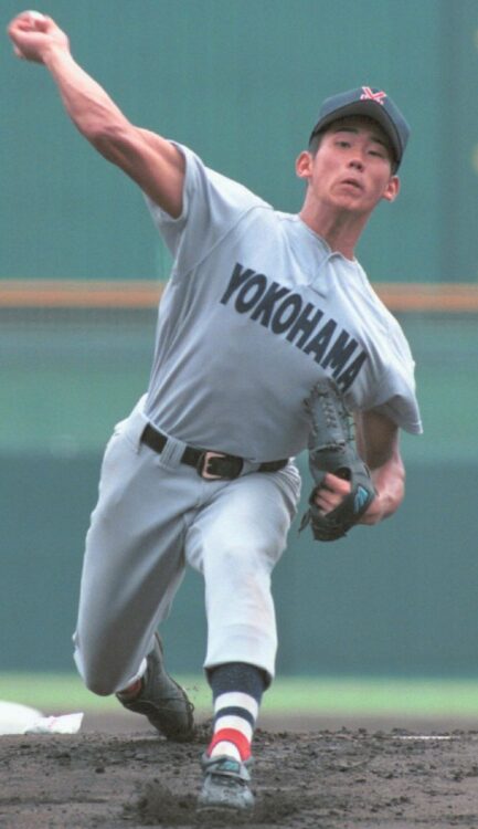 平成の怪物の投球に国民が夢中になった（共同通信社）