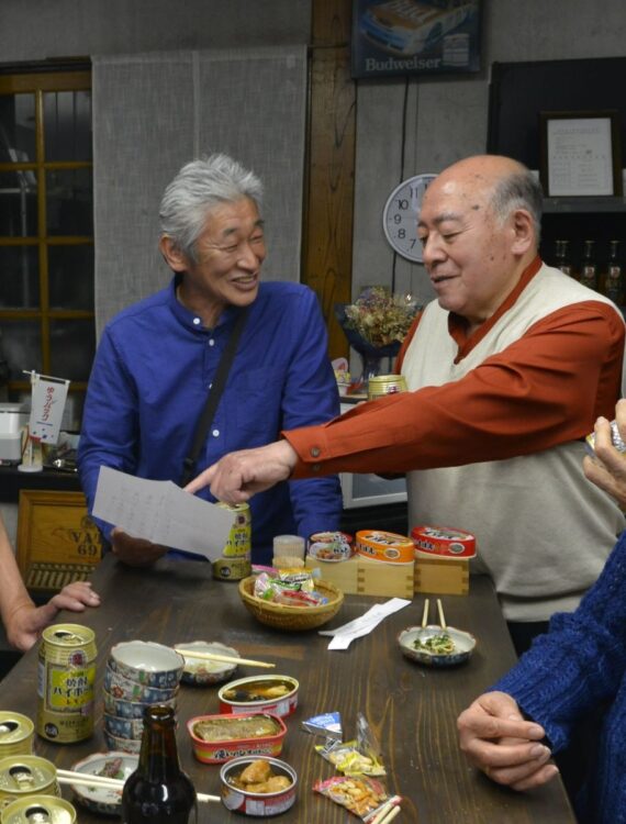 毎月句会帰りに一杯やるのが定例だ