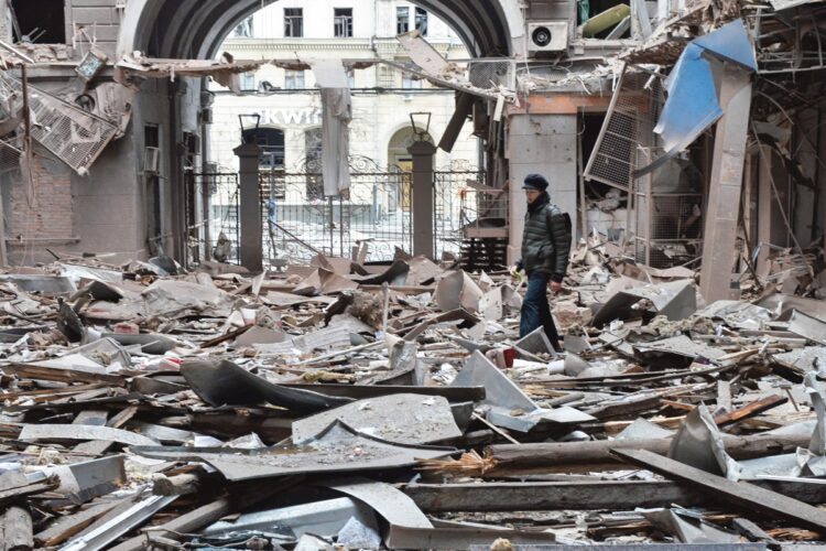 3月上旬　ハルキウ州イジューム 集合住宅（写真＝AFP／AFLO）