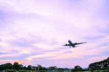 海外旅行再開ムードでも航空機代の高騰続く 最安値はコロナ前の1.5倍以上に