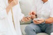 定年後の“ご近所バイト”ゴミ出し、草むしりなどで月3万円も　地域と接点持つ利点