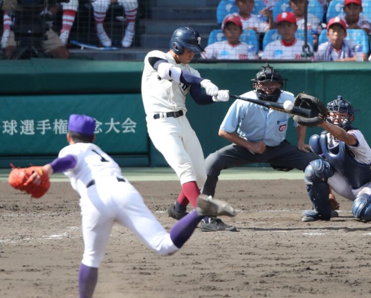 甲子園決勝では吉田輝星（現日ハム）から2ランを放っている（時事通信フォト）