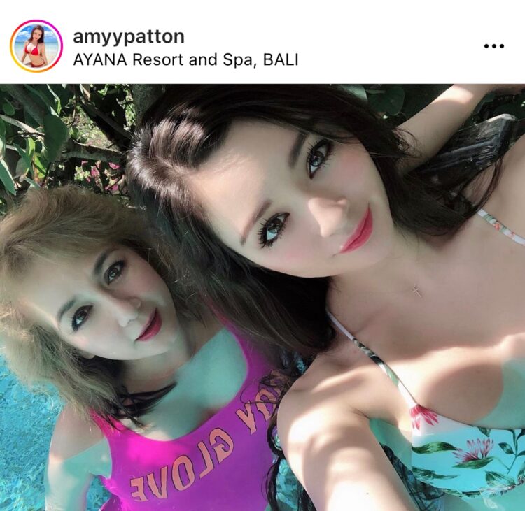 マネジメントする次女・Amiとのツーショット（Instagramより）