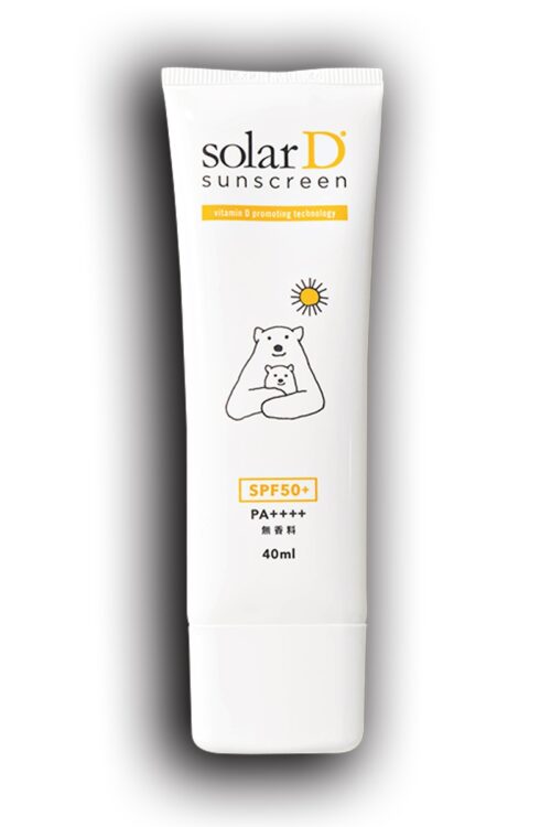 SPF50＋、PA＋＋＋＋　40ml　2750円　※価格は編集部調べ／アンブロシア 　紫外線大国オーストラリアで発売されている日焼け止めが日本上陸！　肌への刺激となる香料やオイルなど不使用で、使い心地もサラッとしている。「ビタミンD生成を妨げない日焼け止めはおすすめです」（山崎さん）。