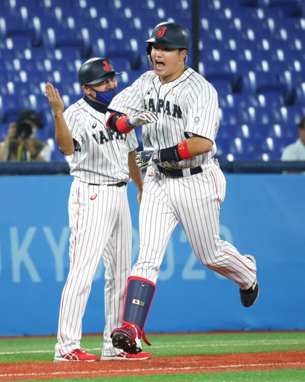 ヤクルト・村上宗隆（時事通信フォト）