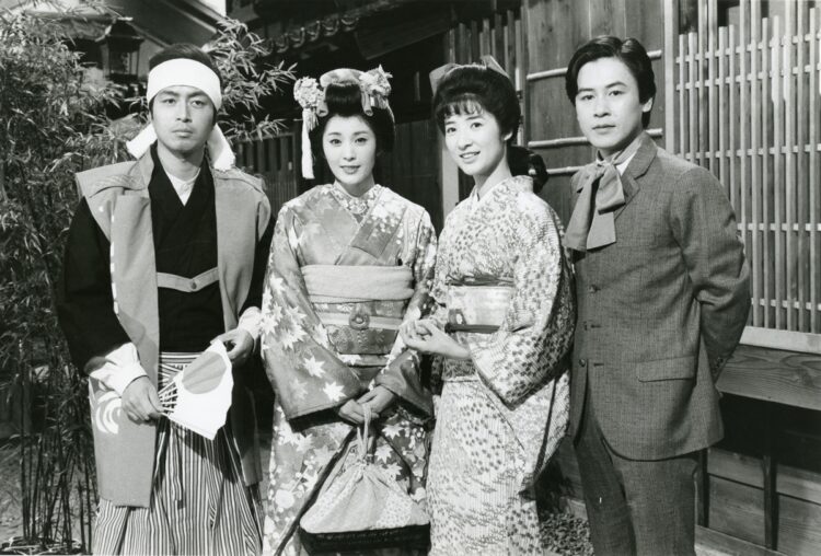 日本初の女優“マダム貞奴”を華麗に魅せる