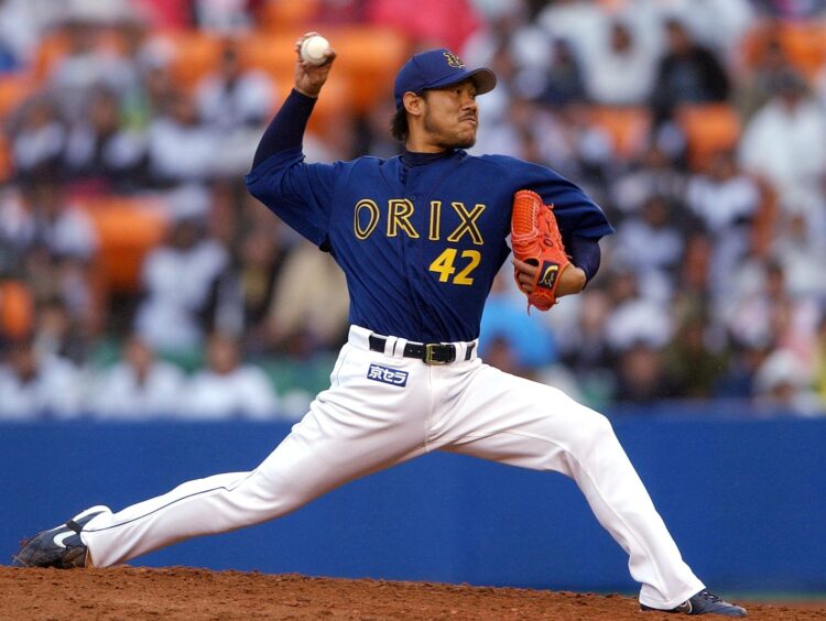 内野手から投手に転向した萩原淳は中継ぎ投手として3球団を渡り歩いた（時事通信フォト）