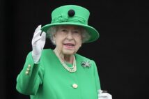 御年96才のエリザベス女王(時事通信フォト)