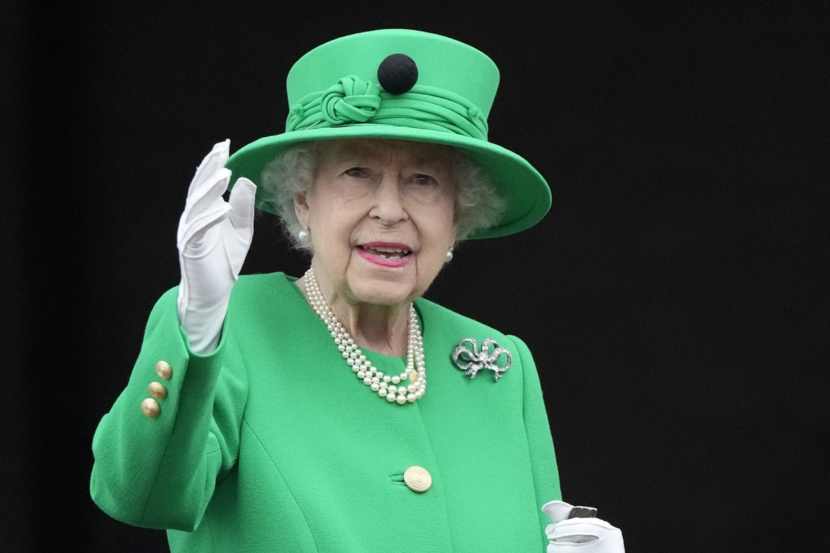エリザベス女王の英国の幸せのシックスペンス
50枚セット イギリス から 楽天市場】【美品】 1955年 エリザベス2世 白銅貨 イギリス