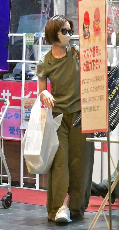 私服もおしゃれな前田敦子（写真は2022年6月）