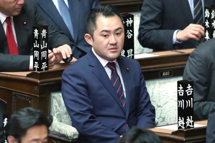 有権者に選ばれて当選したわけではない比例復活議員の中には…（写真は吉川赳・衆院議員／時事通信フォト）