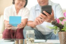 高齢者の「お金の整理」　第一歩は銀行口座の取捨選択、クレカは年会費無料に集約