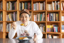 旅するカレー研究家・水野仁輔に聞く「おうちスパイスカレー」の世界。”世界一簡単”なレシピも紹介