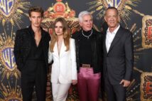 左から主演のオースティン・バトラー、妻役のオリヴィア・デヨング、バズ・ラーマン監督、トム・ハンクス(EPA=時事)