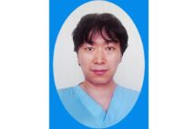 女性にLINEで誘いを入れることもあったという伊沢純院長(クリニックHPより)