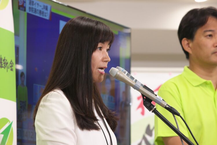 壇上では「海老沢由紀に一票を投じてくれた方のご期待に応えられず、申し訳ありませんでした」とも