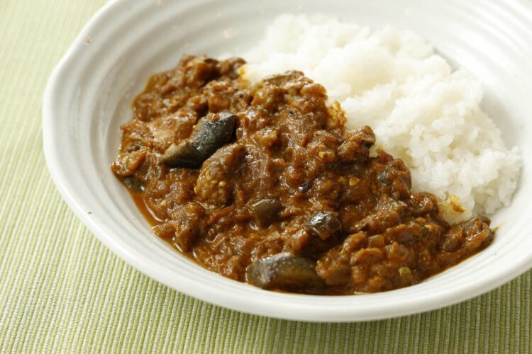 京大カレー部の「鶏の山椒みそカレー」