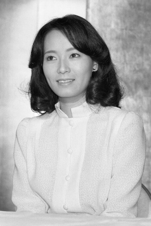 1975年、ドラマ『将軍 SHOGUN』の制作会見に登壇した島田陽子さんが美しすぎる