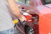 値上がりするガソリン代を月に1500円浮かせる!得するスタンド選び&運転術