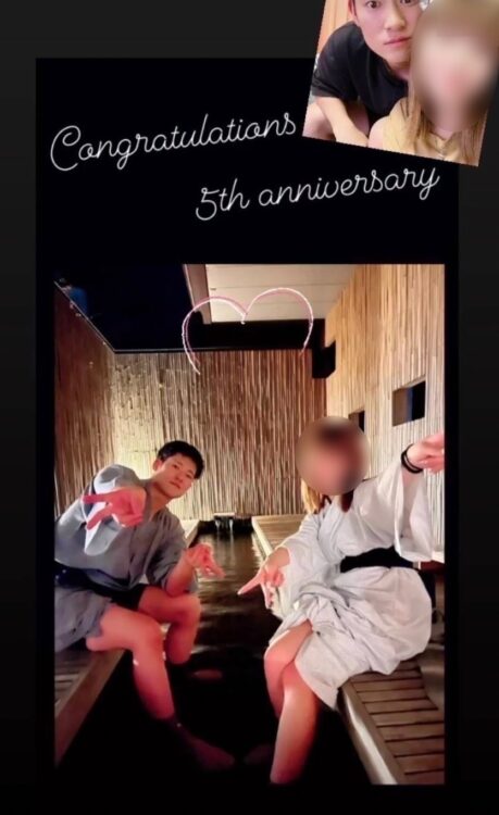 40代女性とのツーショット写真（メッセージ入り）