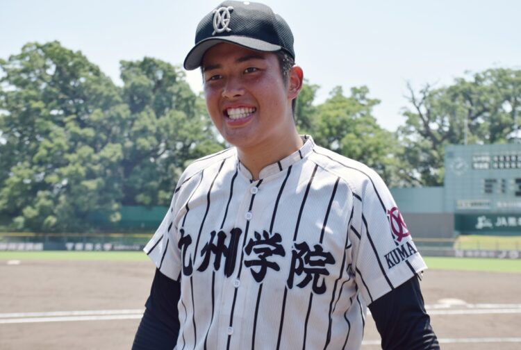 九州学院（熊本）の3年生で、4番・ファーストの村上慶太（時事通信フォト）