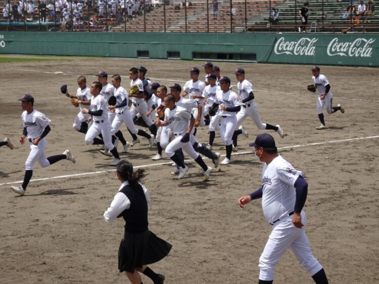 さまざまな選手が活躍し県の準決勝まで進んだ聖隷クリストファーのナインら