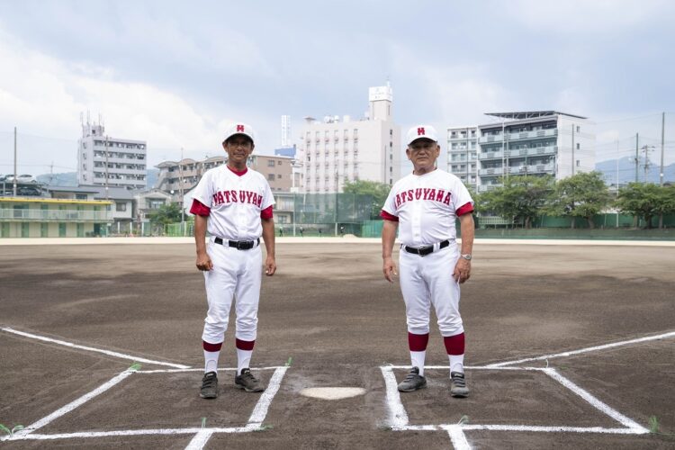 伝統の名門を指揮する大野氏（左）との最強タッグとなる（撮影・藤岡雅樹）