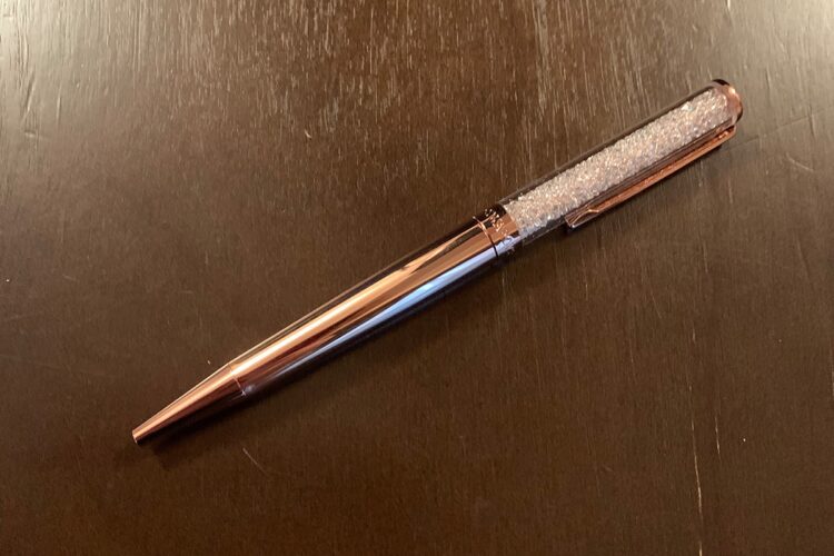 プレゼントされたスワロフスキーのペン