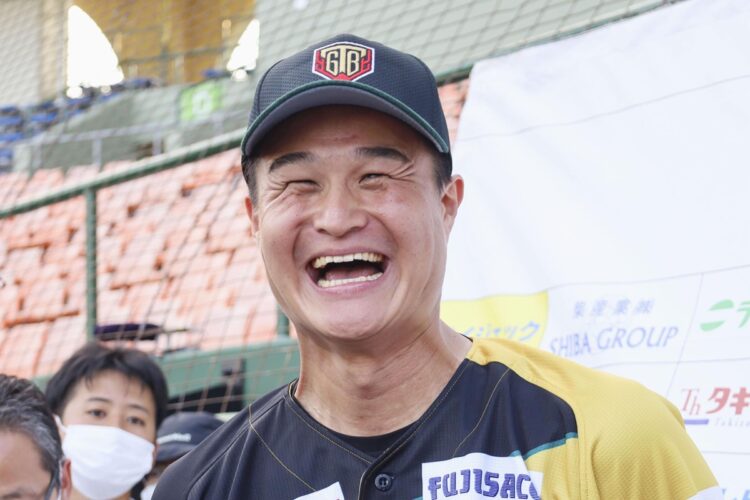 「芸人・野球選手・役者」の“三刀流”に挑む高岸宏行（写真／共同通信社）