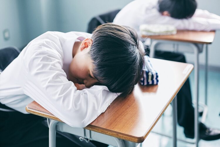 子供の脳に体に異変が（写真／GettyImages）