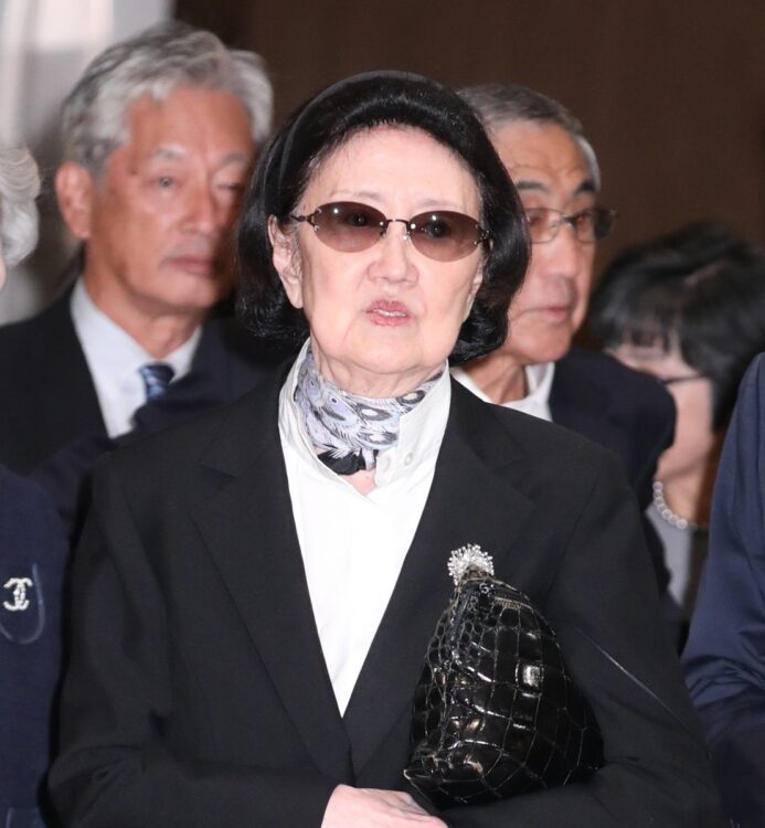 雅子さまは衣装の件で森英恵さんと4～5回打合せしていたという（写真／共同通信社）