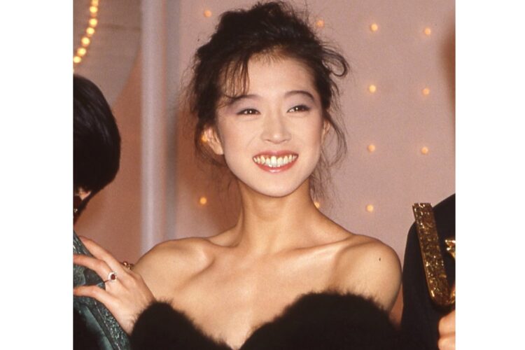 紅白出場に注目が集まっているのは中森明菜だけではない（1987年、日本武道館で行われた日本歌謡大賞授賞式にて）