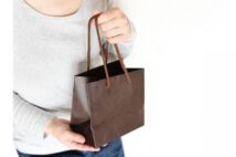 もう「職場への旅行土産」は不要なのか? 50代女性が「買うんじゃなかった」と後悔するワケ
