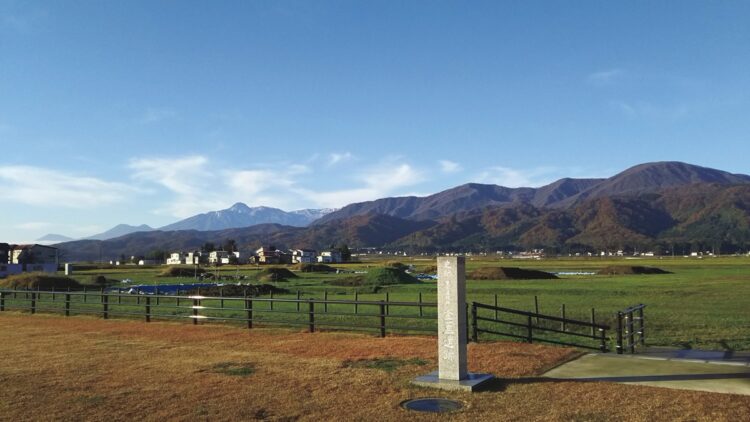 釜蓋遺跡公園（写真／上越市教育委員会文化行政課）