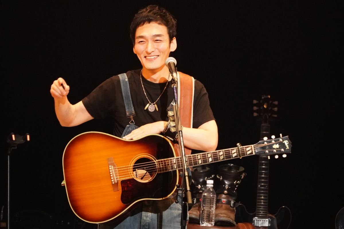 和田唱 草なぎ剛ライブ音楽監修務める Tシャツ＆「激ウマ