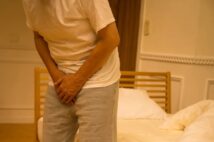 加齢とともに尿漏れのリスクも高まる(イメージ)