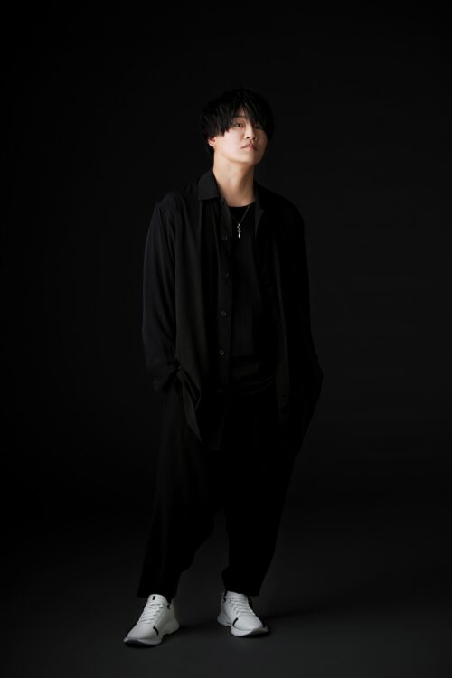 黒が似合う細谷（写真／黒石あみ）