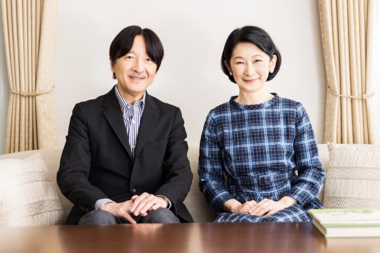 眞子さんと直接会われるのはいつになるか（8月、東京・港区。写真／宮内庁提供）