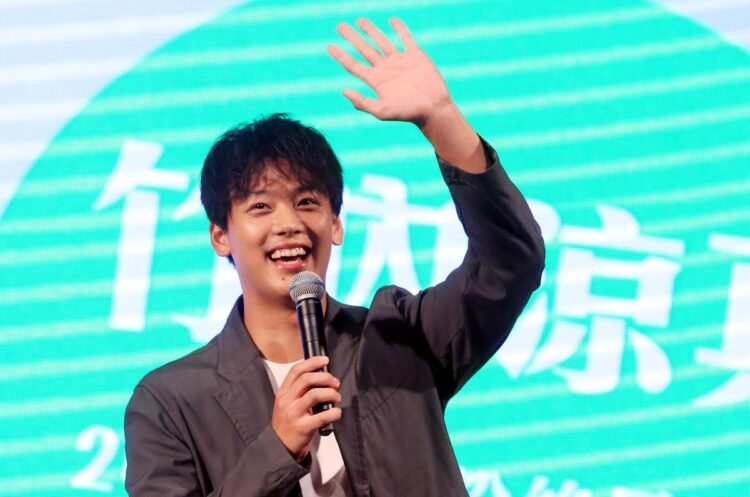 以前の髪型の竹内涼真（Imaginechina/時事通信フォト）